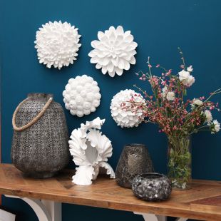 Set de fleurs murales blanches